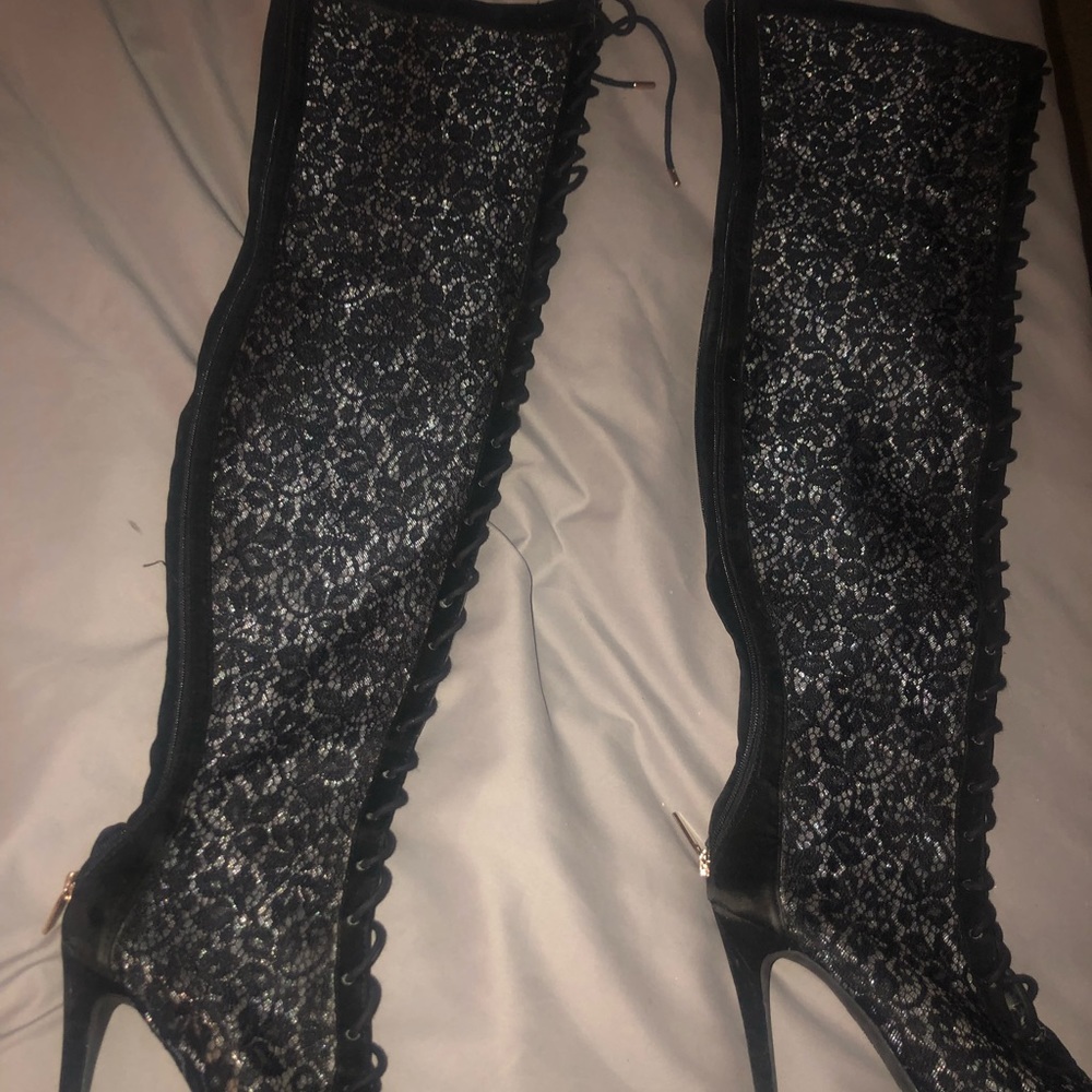 Black lace heel boots